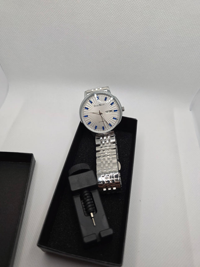 Silver Automatic Dress Watch – White Sunburst Dial, Blue Markers & Stainless Steel Bracelet (Day/Date Display)